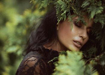 10 Must-Try Beauty Trends for a Radiant Transformation This Year